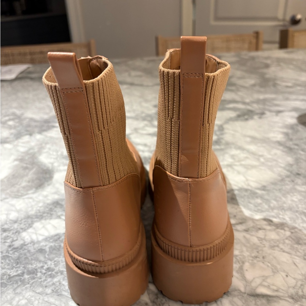 BCBGeneration Women's Montana Combat Boot size 8 - Picture 3 of 7